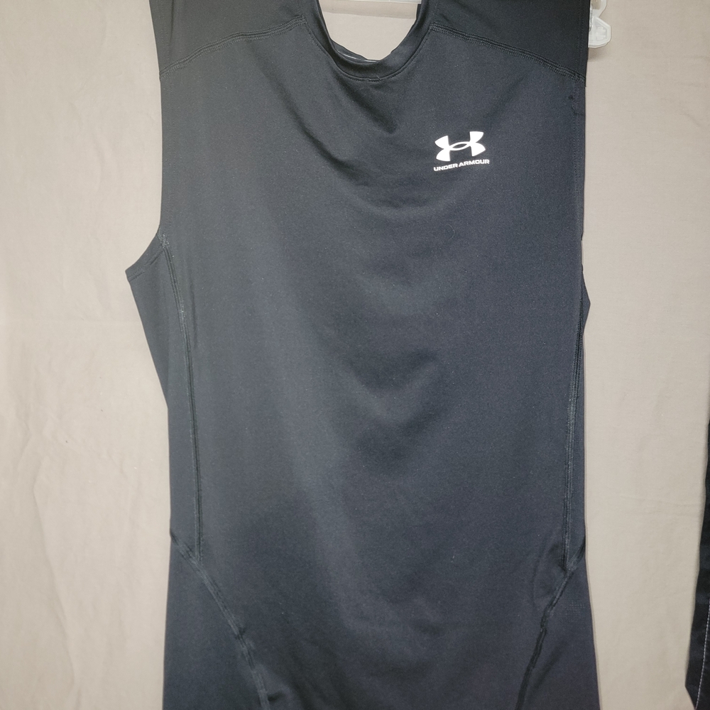Under Armour Black Sleeveless Top Compression Size Large